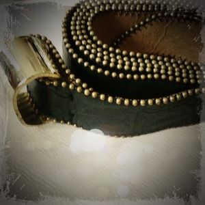 CLOSING SALE Vintage Bl & Gold Leather Belt