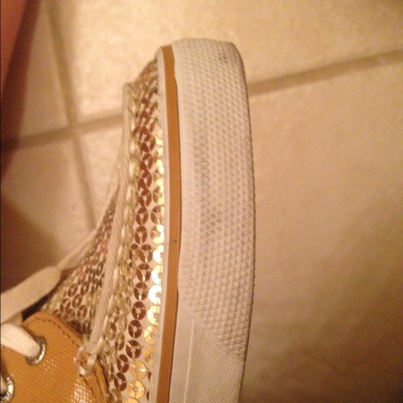 Gold Sequence Sperrys! - Picture 3 of 7