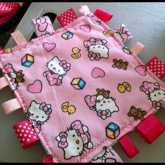 🎀NEW! Hello Kitty teether🎀 - Picture 2 of 3