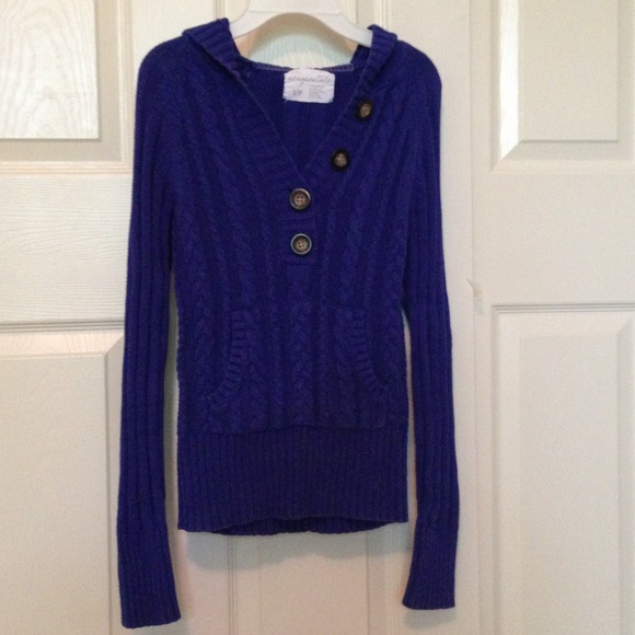 Hooded Sweater