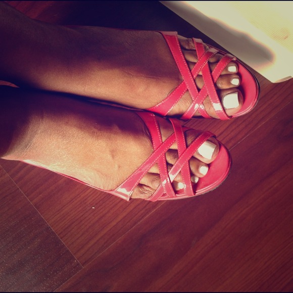 RSVP BUNDLE BCBGirls Pink Heels w Brown Sandals