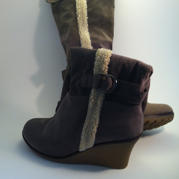 ❌SOLD❌Spring into fall with Cozy Wedge boots