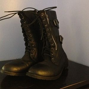 ✅Marked down✅Madden Girl boots