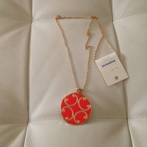 orange pendant necklace