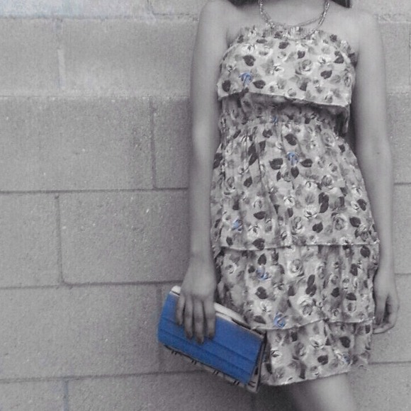 BCBGeneration Clutches & Wallets - BCBGeneration Regina wallet clutch