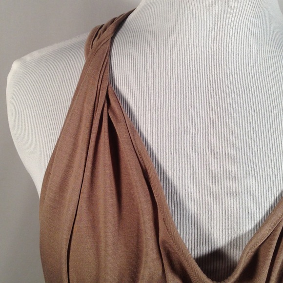 SOLD❗HOST PICK 8/30❗Taupe Front w/Sash Top - Picture 2 of 4