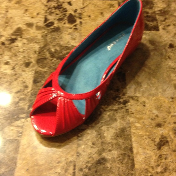 Brand new red flats available in other sizes