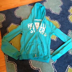 Hollister sweater