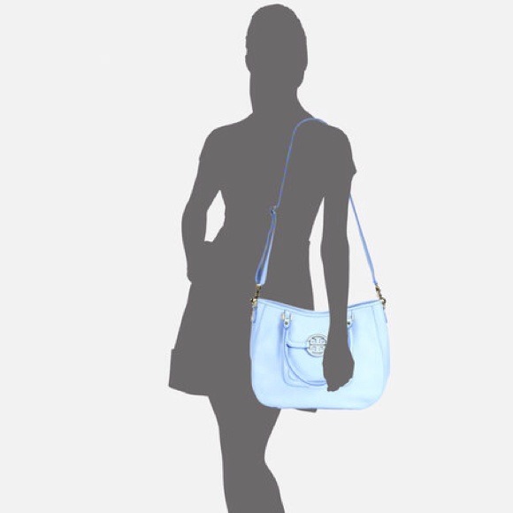 SOLD!!!!!!! Tory Burch Amanda Hobo Bag! - Picture 2 of 4