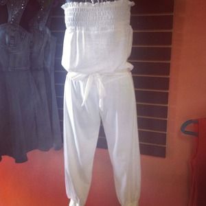All white Cotten jumper