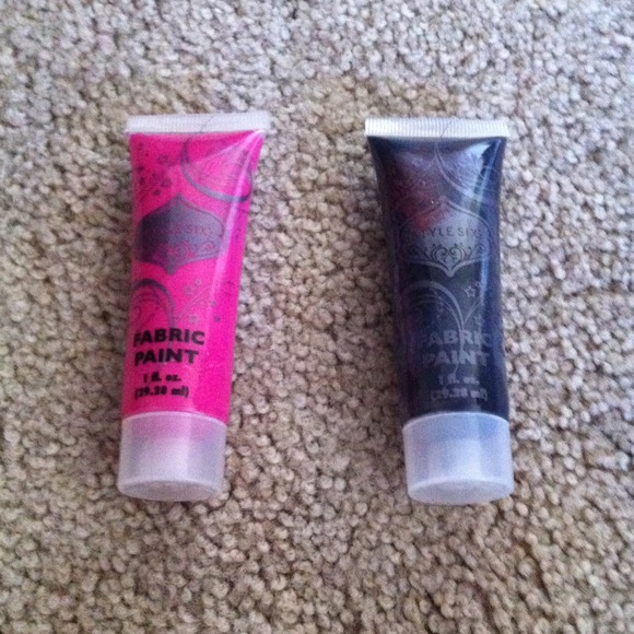 Fabric paint