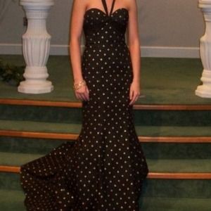 Very elegant trumpet style prom dress