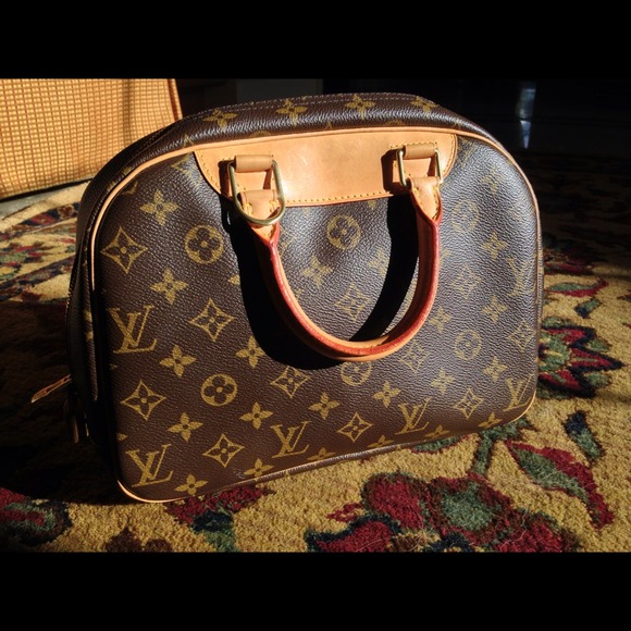 Louis Vuitton Monogram Canvas Trouville - Picture 2 of 4