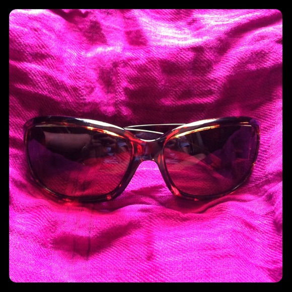 Gorgeous Suncloud Optics sunglasses