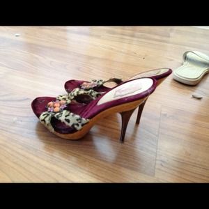 Cute leopard velour heels