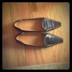 Tod's leather flats