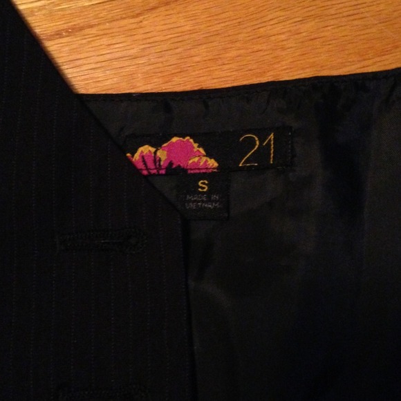 Vast - Picture 2 of 3