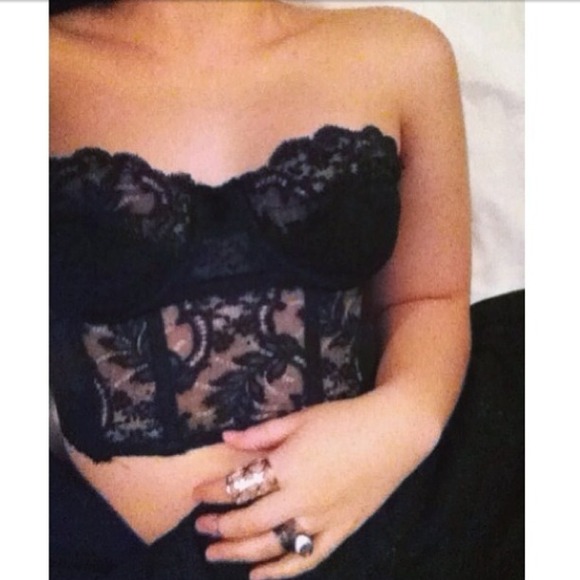 ❌SOLD❌ Black lace bustier