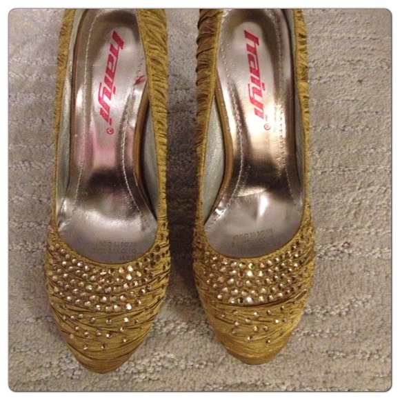 Super unique yellow heels