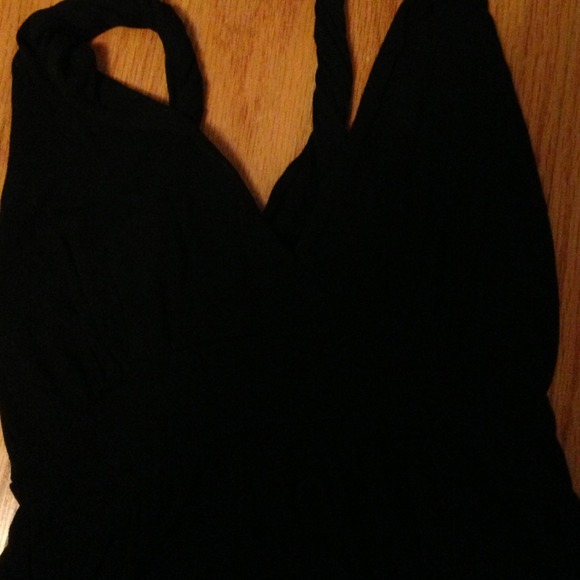 Black short dress - Picture 2 of 2