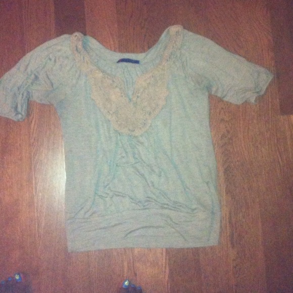 🔴SOLD🔴Unique top - Picture 3 of 3