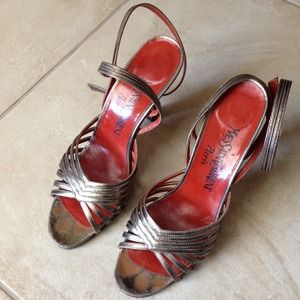Size 7.5N YSL heels