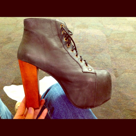 🚫RESERVED🚫 Lita boots