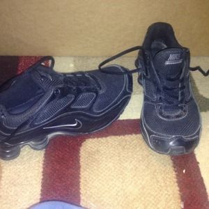Black Nike Shocks Men 6.5 or women 7