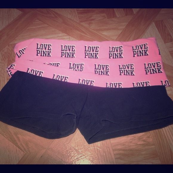 Victoria's Secret Pants - VS Spandex Shorts & tank🚫bundle