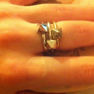 Noir Stackable Pyramid Rings