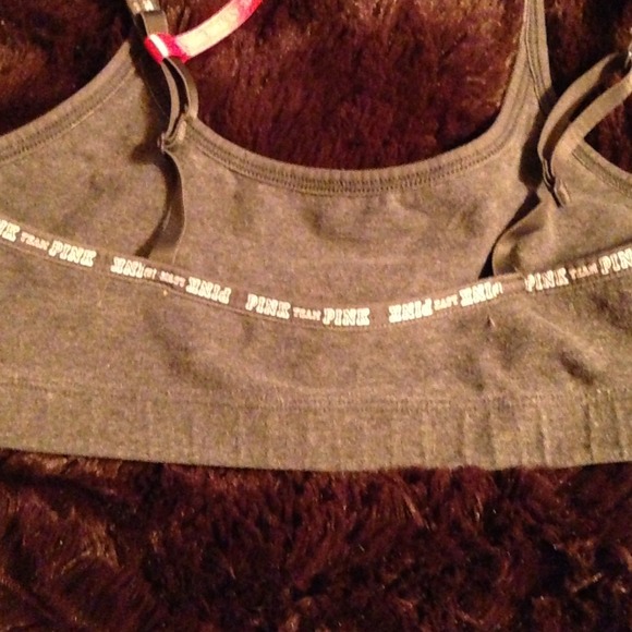 Pink Victoria Secret Work out top NWOT - Picture 3 of 4
