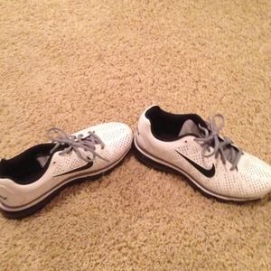 Men's Air Max 2011's size 8