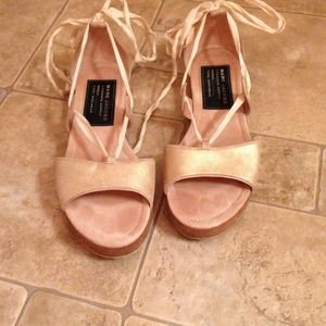 Marc jacobs gold sandals