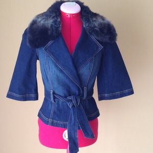 🎉🎉HOST PICK 10/23🎉🎉FABULOSITY Blue jean Jacket