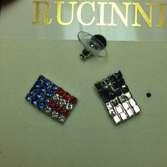 New Rucinni 🇺🇸US flag earrings perfect for July4 - Picture 2 of 3