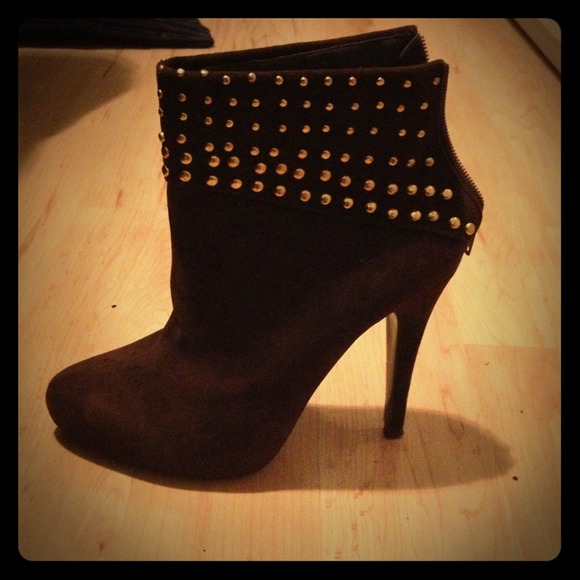 Brown boots