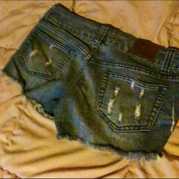 Paris blue daisy duke style shorts - Picture 3 of 4