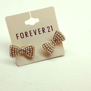 Pearl Bow Post Earrings
