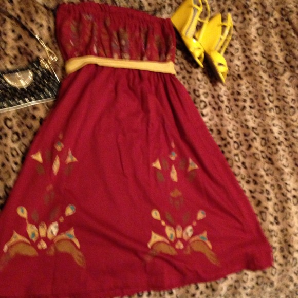 NWOT red strapless dress size M - Picture 3 of 4