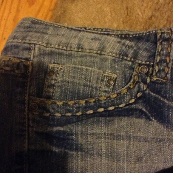 Shorts - Picture 3 of 3