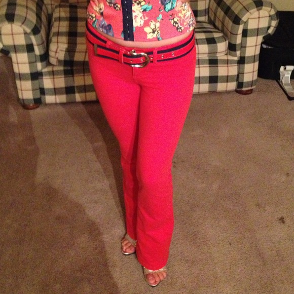 Price ✂😍Red kinda Brazilian pants🌹
