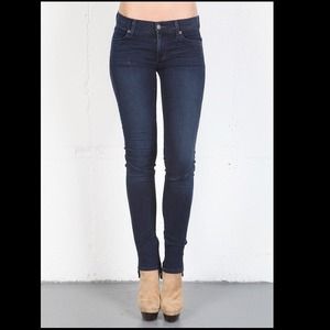 🎉HP 9/13 🎉Elizabeth and James Taylor Jeggings