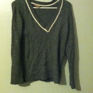 Gray an white sweater
