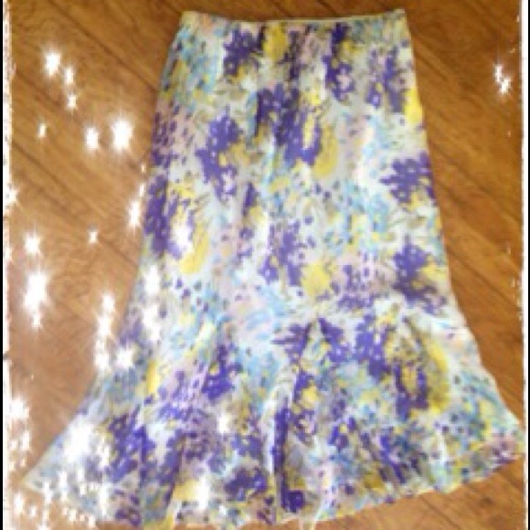 Cato Dresses & Skirts - ⬇️PRICE DROP⬇️Beautiful Floral Flowing long skirt