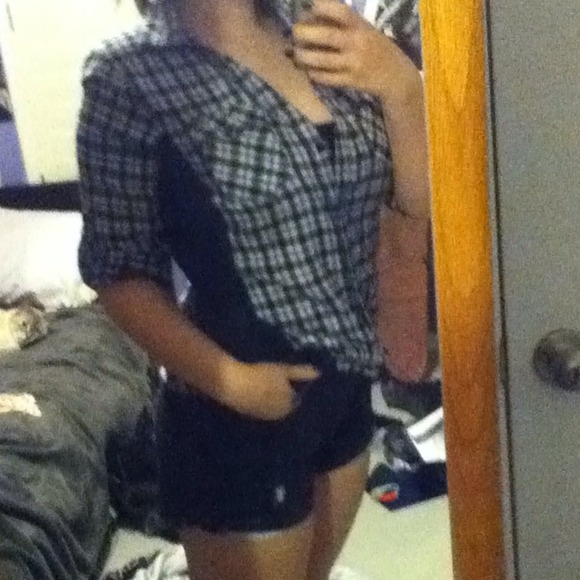 Plaid shirt with solid black sides - Picture 1 of 3