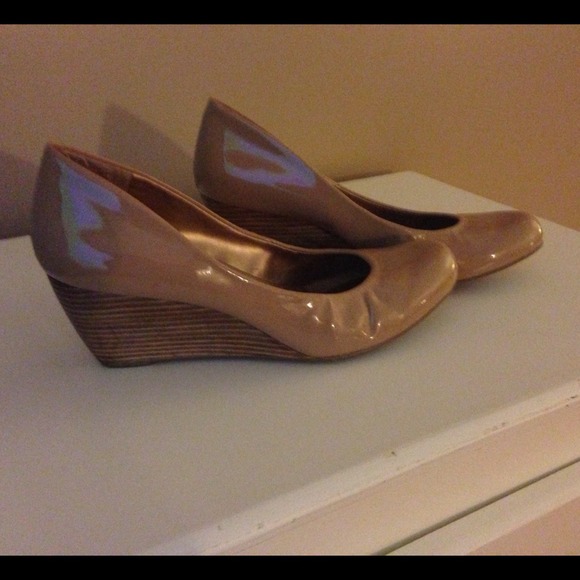 REDUCED! BCBGeneration Nude Patent Wedges Size 9
