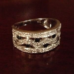 SOLD. Trade/ bnsfpd4. STERLING AND SAPPHIRE RING