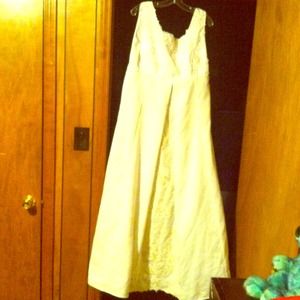 Wedding dress just had dry cleaned only I time on