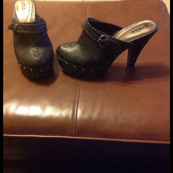 Clogs