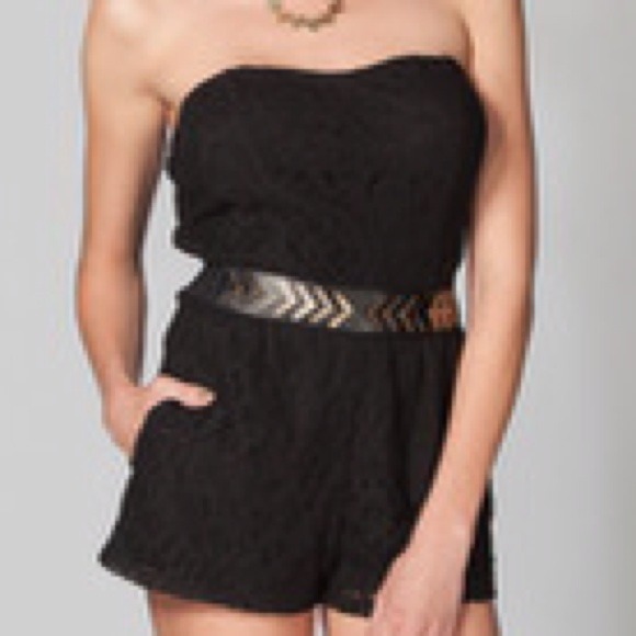 💥TRADED💥 BNWT Black Romper